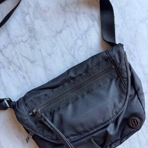 Lululemon All Night Festival Bag